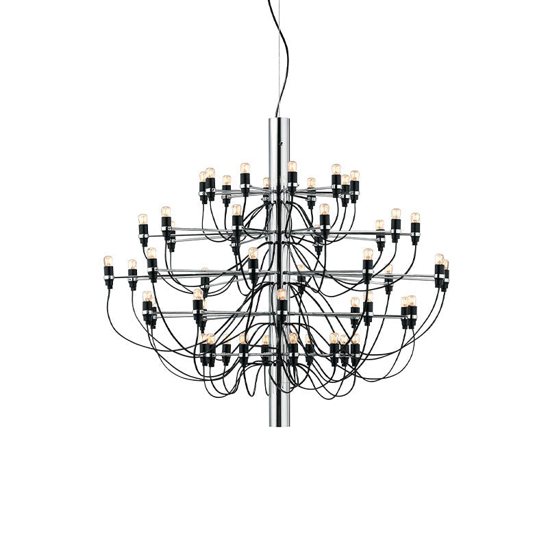 Lampadario di design medievale italiano