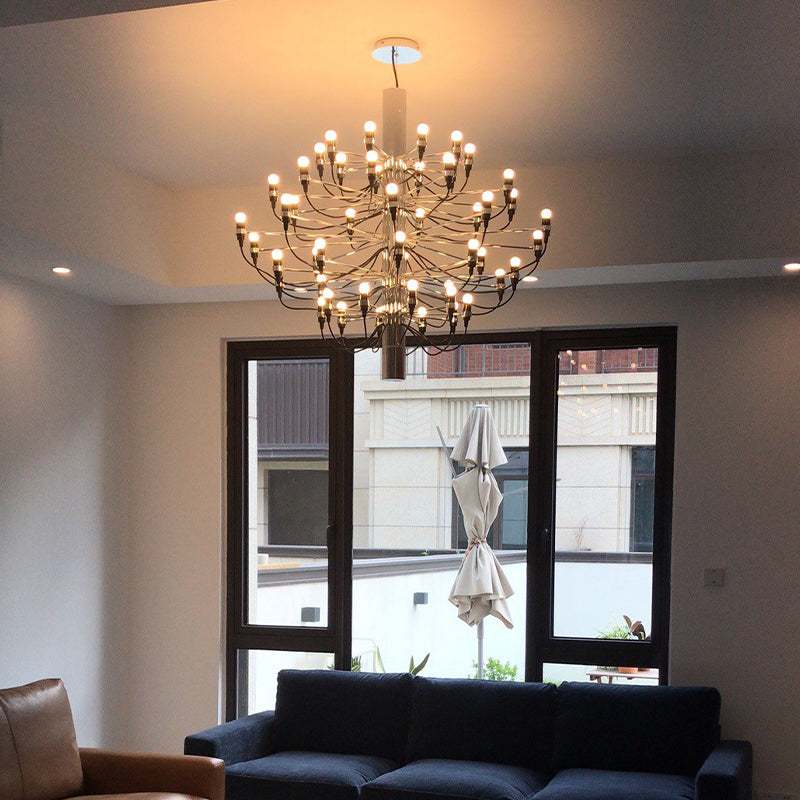 Lampadario di design medievale italiano