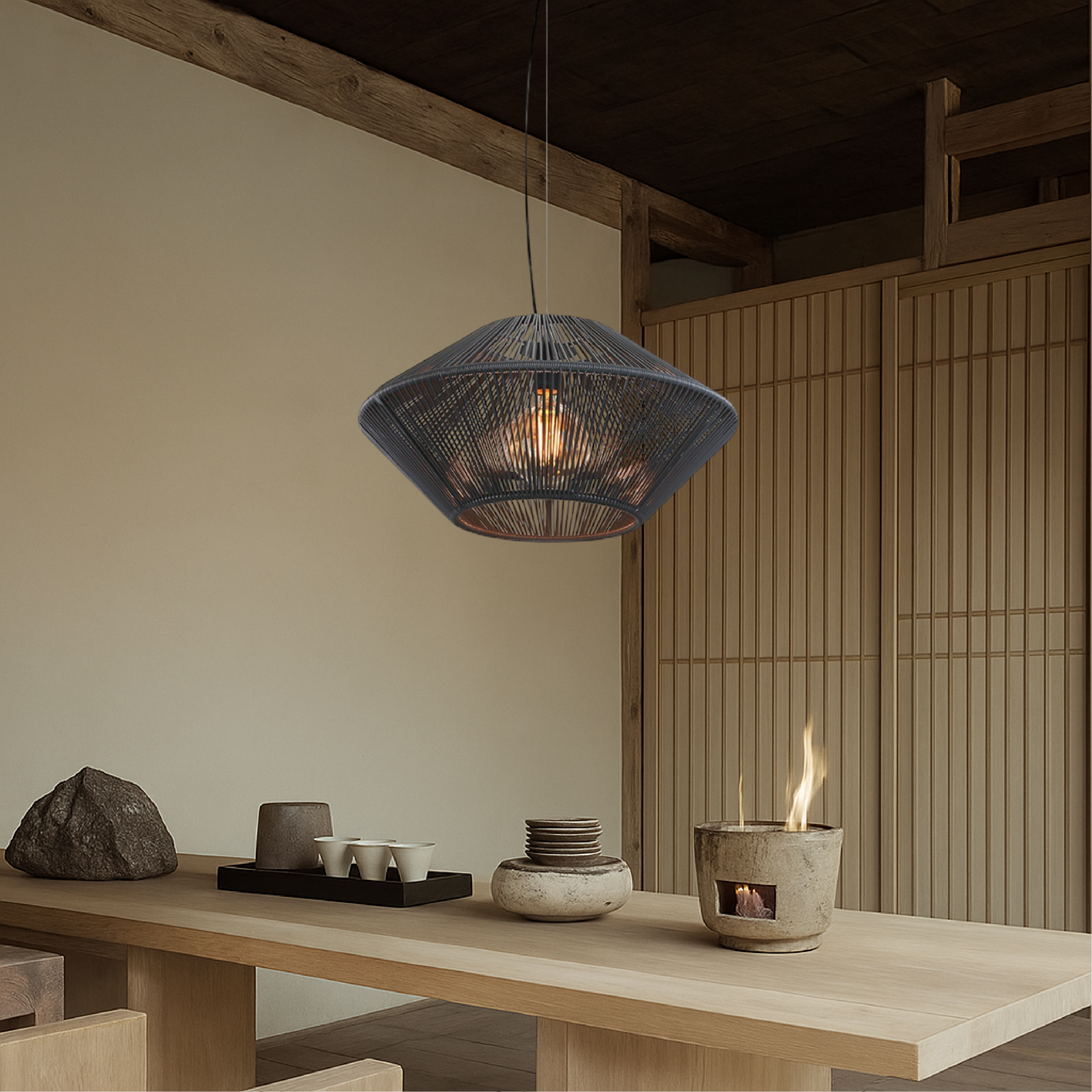 Lampada a sospensione intrecciata a mano