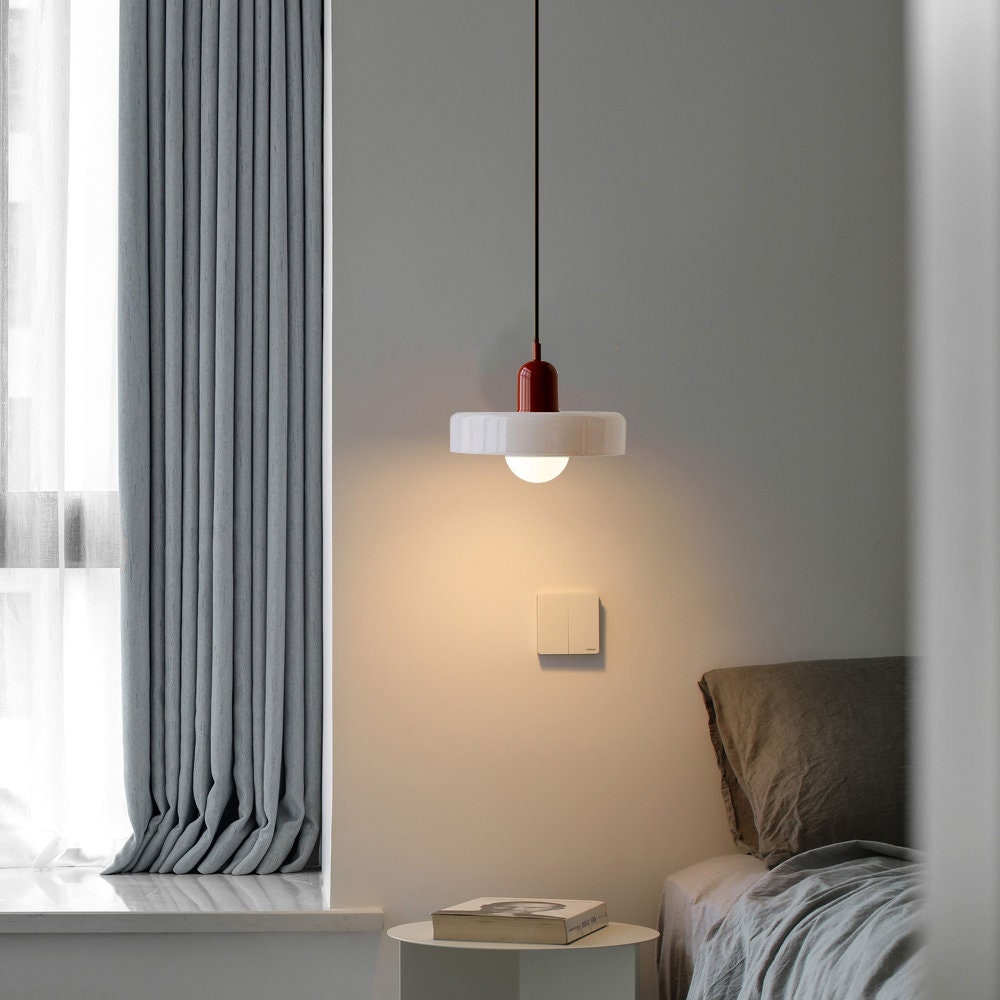 Lampada a sospensione in vetro colorato Bauhaus