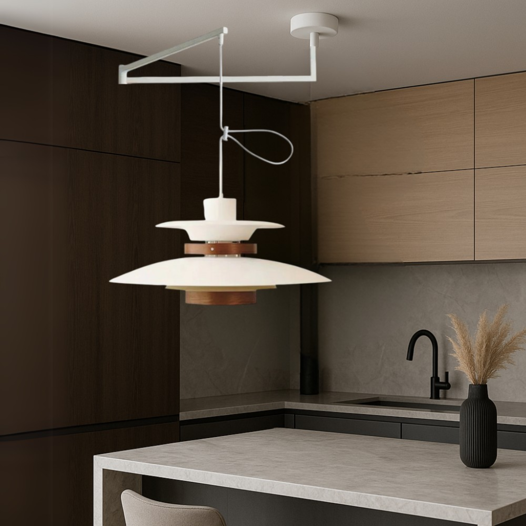 Lampada a sospensione a braccio oscillante Merado
