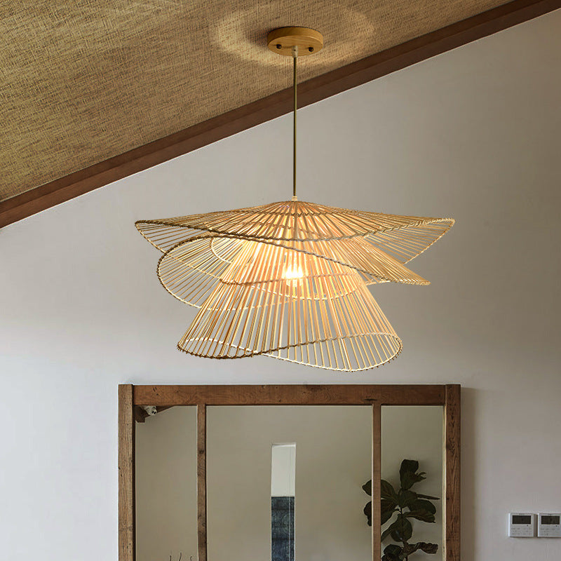 Luce a sospensione in legno di rattan