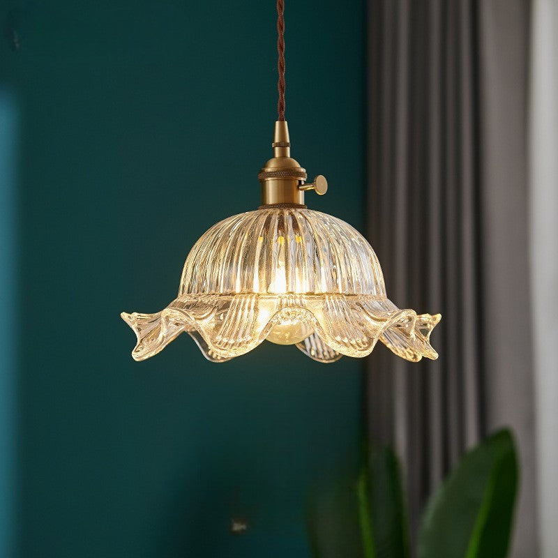 Luce a sospensione trasparente vintage
