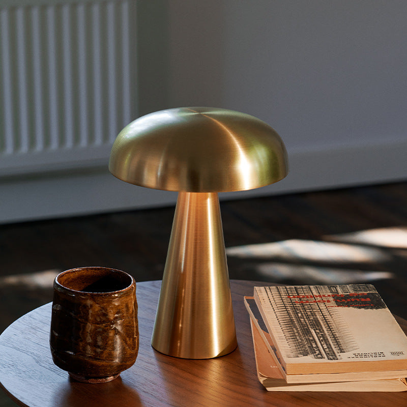 Lampada da tavolo Nova