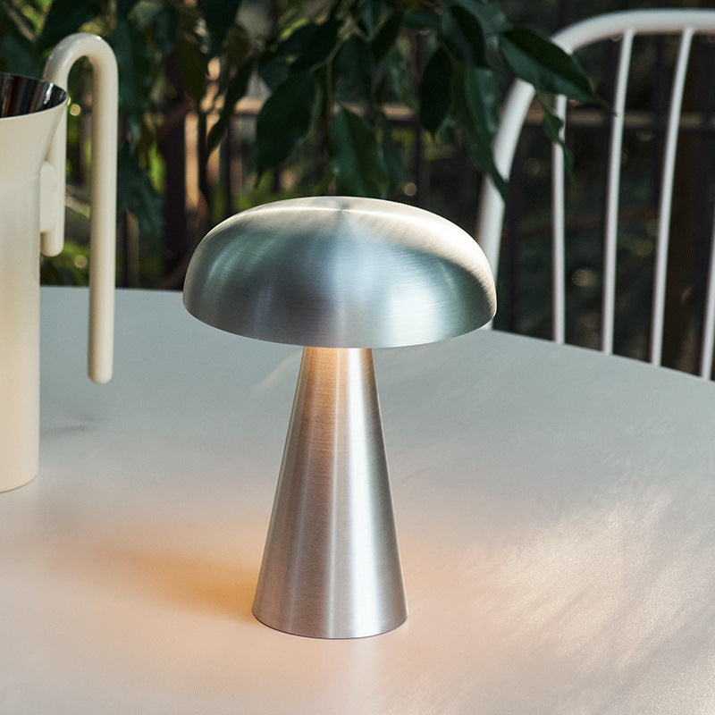 Lampada da tavolo Nova