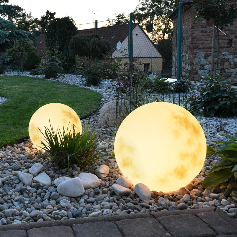 Lampada da giardino a energia solare