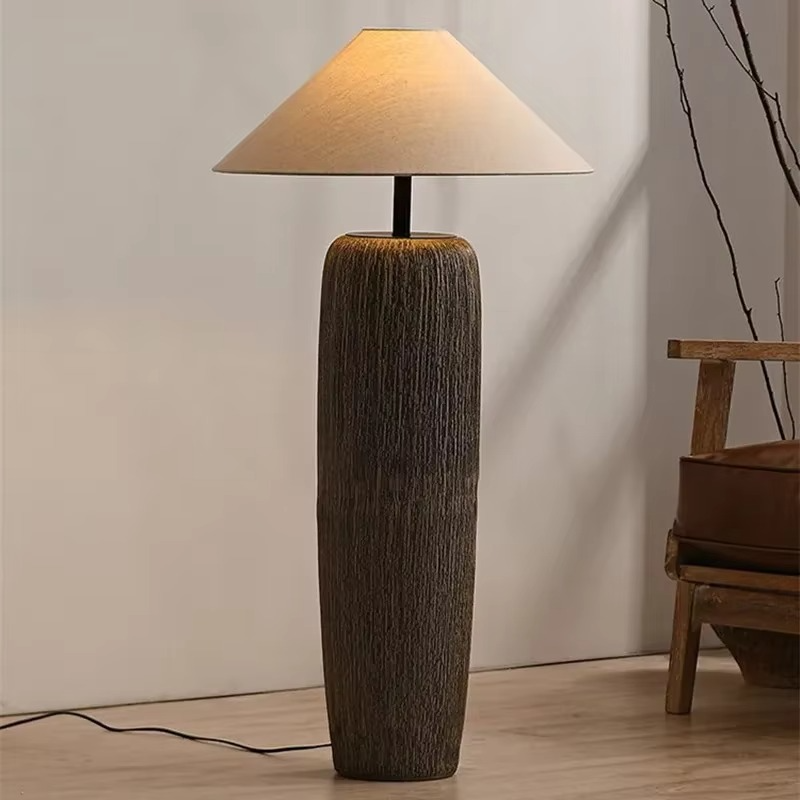 Lampada da terra in ceramica
