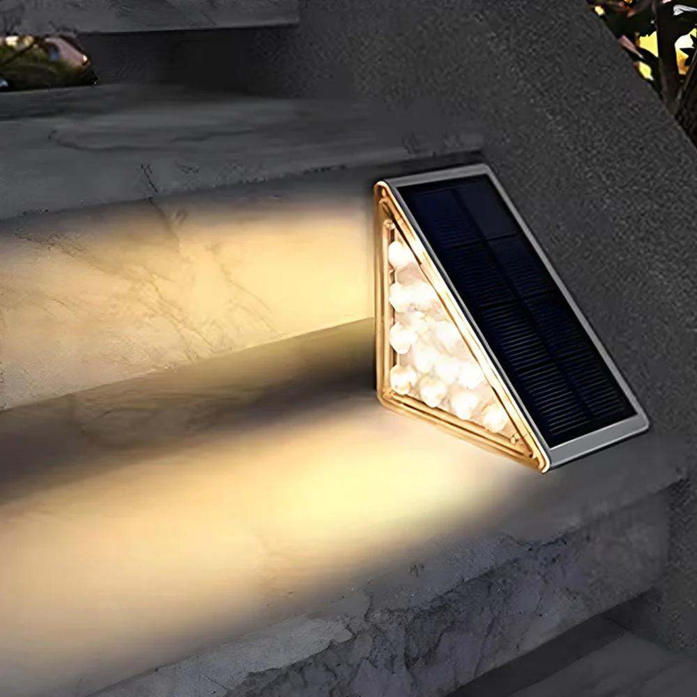 Luci solari per scale esterne