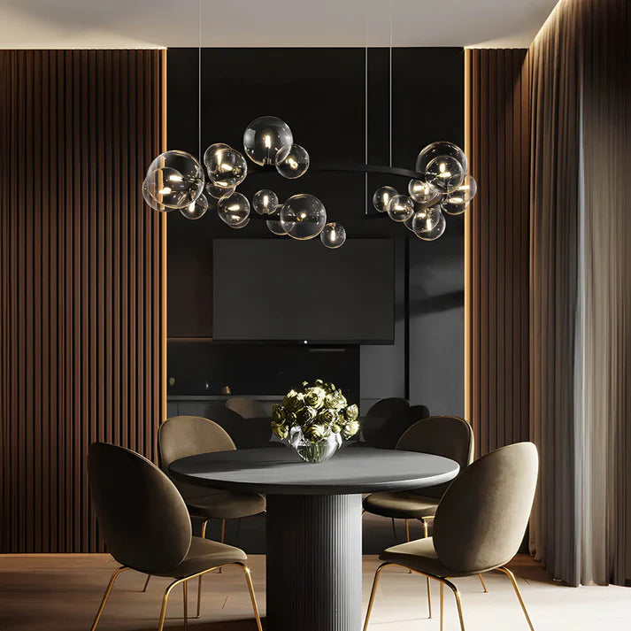 Il lampadario ad anello di Alyse