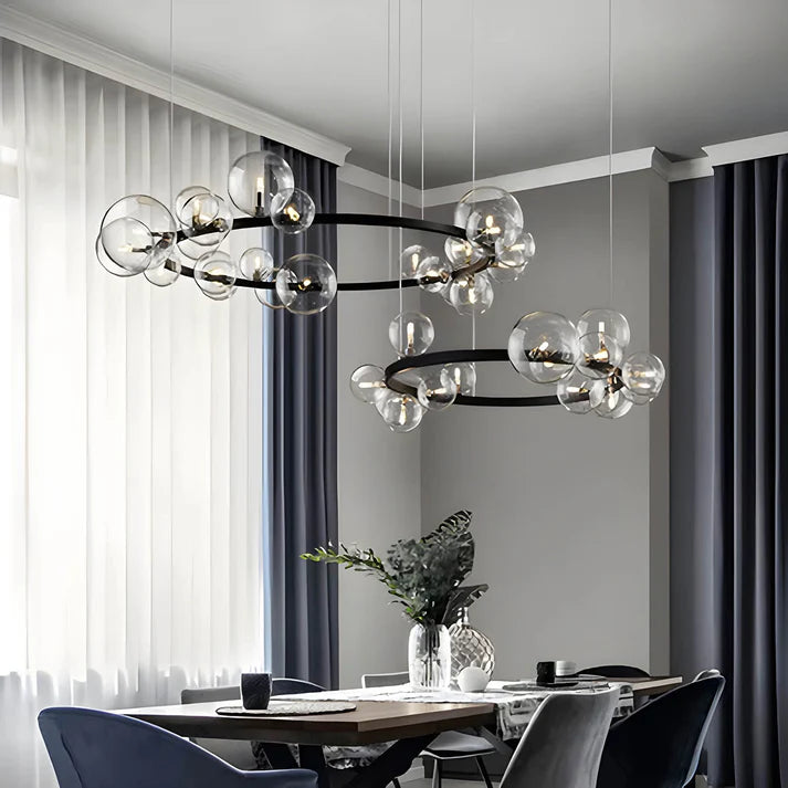 Il lampadario ad anello di Alyse