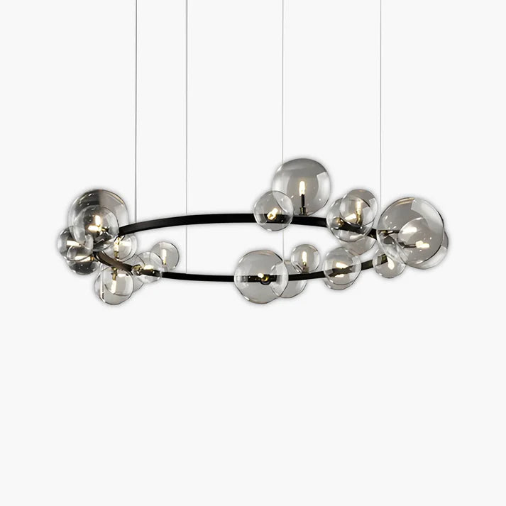 Il lampadario ad anello di Alyse