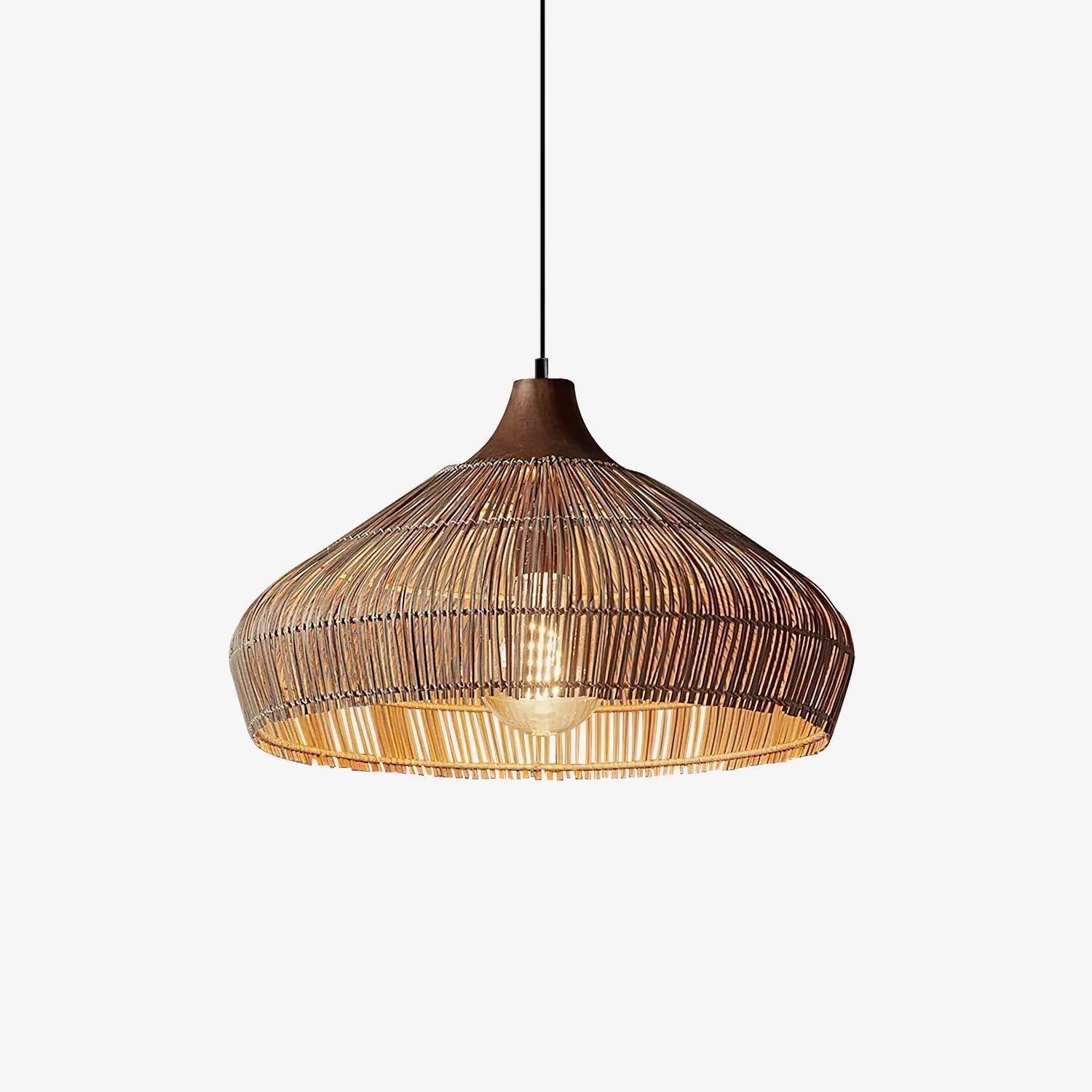 Luce a sospensione in vimini e rattan