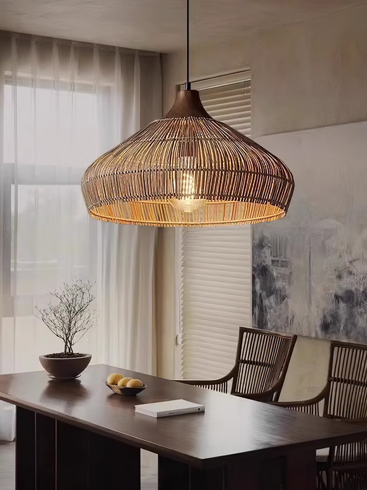Luce a sospensione in vimini e rattan