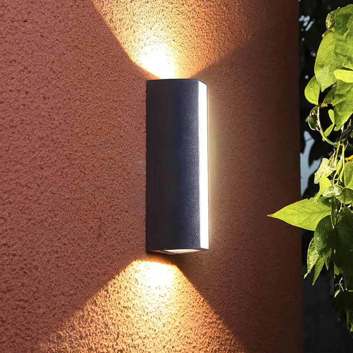 Lampada da parete a 2 vie per esterni