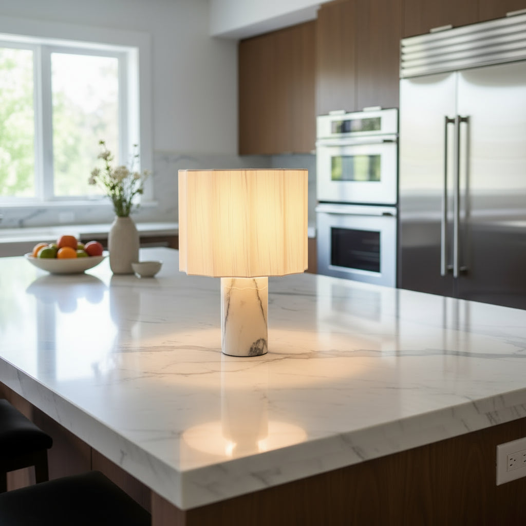 Lampada da tavolo in marmo Mirna