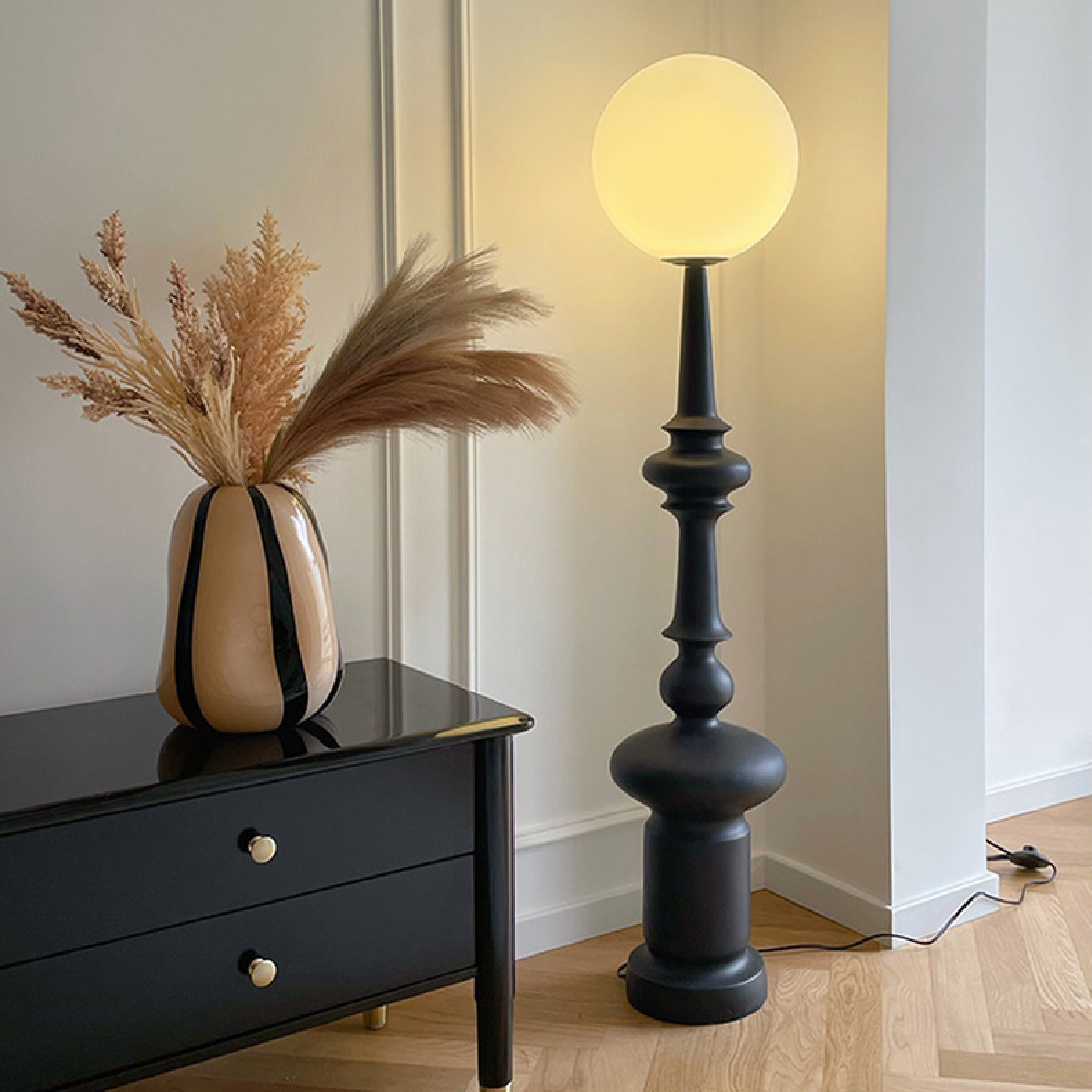 Lampada da terra nera Bauhaus