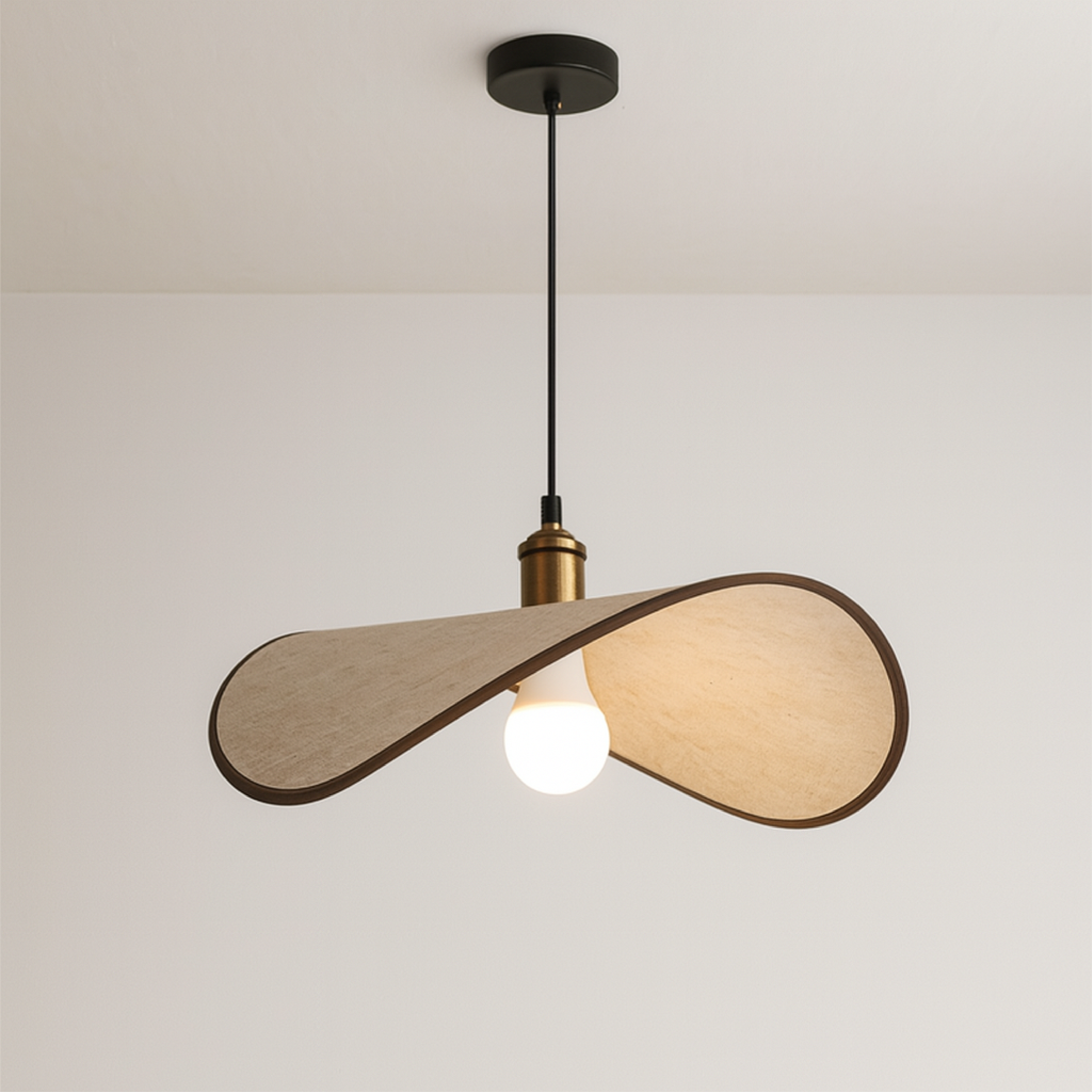 Lampada a sospensione con fiori Wabi Sabi